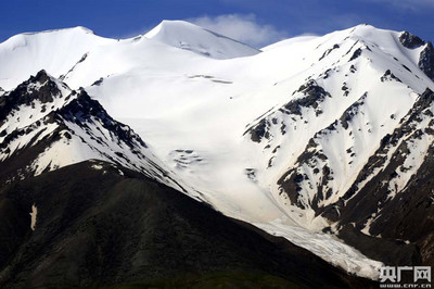 东昆仑玉珠峰见证盛典 青海格尔木昆仑山敬拜大典举行